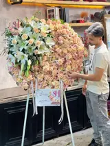 تاج گل درباری لاکچری رز